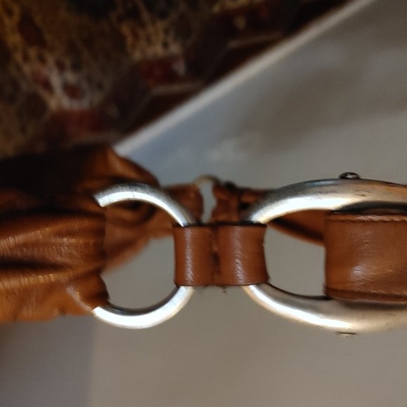 Yves Saint Laurent handbag - Picture 7 of 9